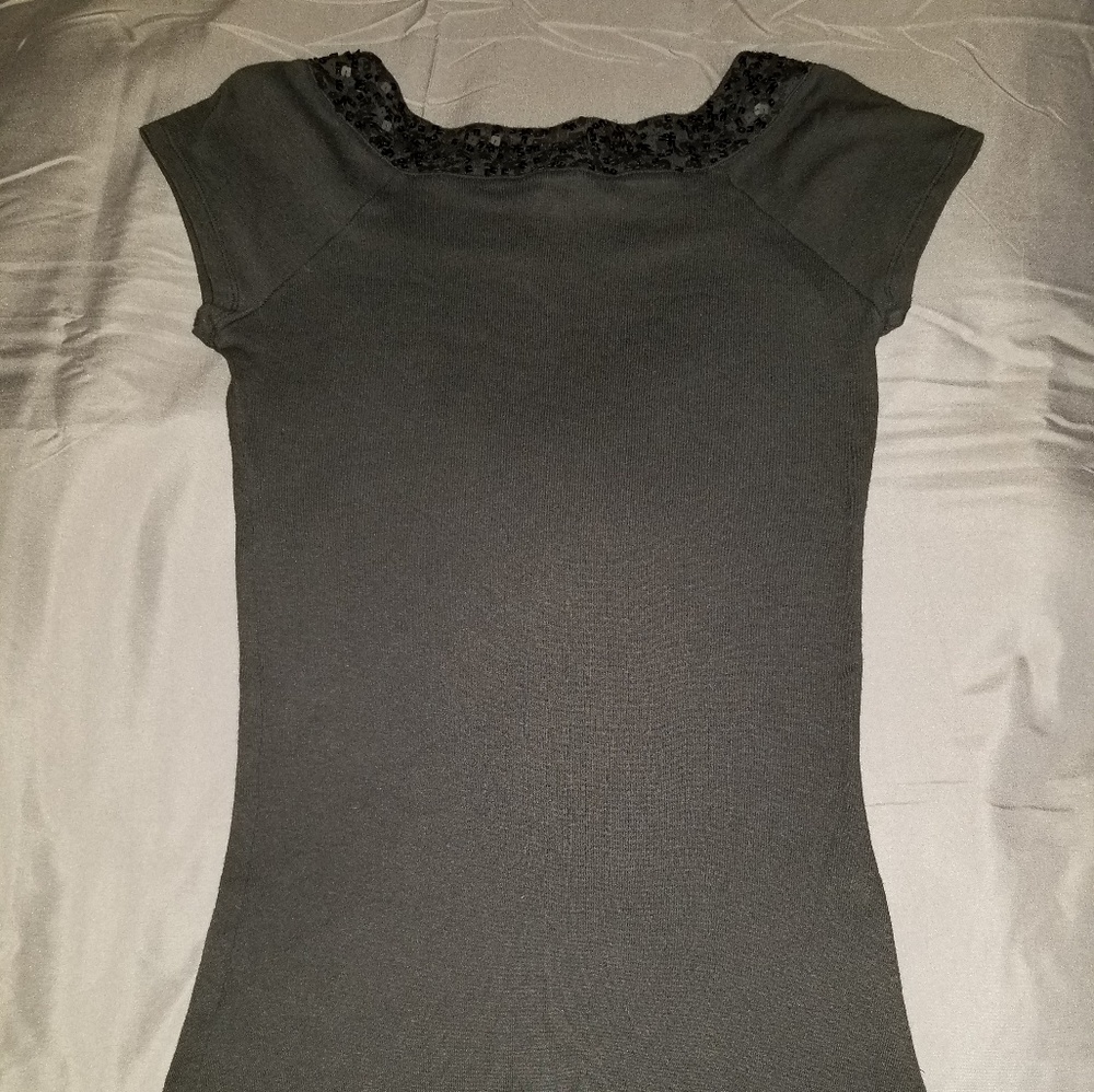 Top - Picture 3 of 4